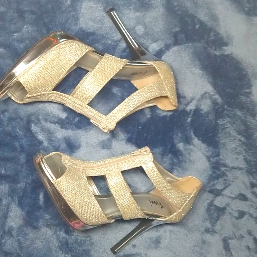 FIONI silver heels🤩